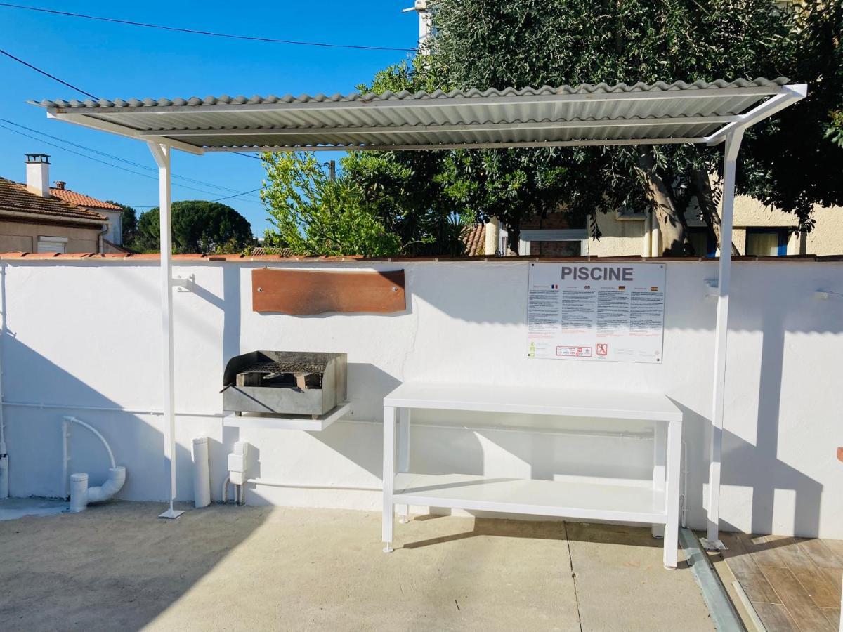 Gite Blanco Y Madera Narbonne Buitenkant foto