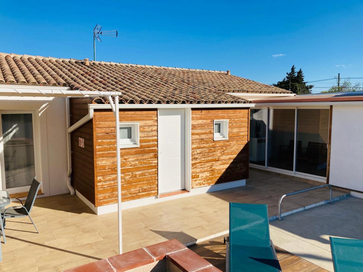 Gite Blanco Y Madera Narbonne Buitenkant foto